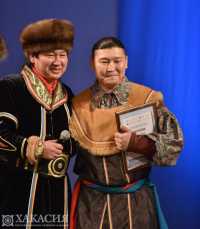 Гран-при конкурса горлового пения «Хай-мӧрей» получил Владимир Доржу из Хакасии