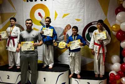 Юные хакасские каратисты успешно выступили на соревнованиях в Томске