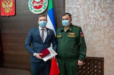 Валентин Коновалов награждён медалью «За укрепление боевого содружества»