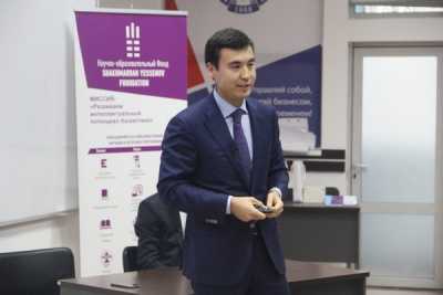 Бизнесмен Галимжан Есенов дал 3 универсальных совета студентам.