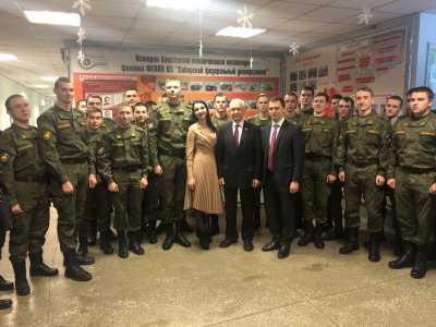 Валерий Усатюк пообщался со студентами военной кафедры