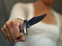 Жительница Абакана напала с ножом на свою несовершеннолетнюю соседку по общежитию