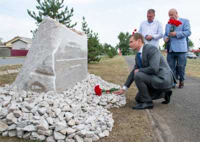 В Черногорске увековечили память врачей, отдавших жизни в борьбе с COVID-19