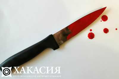 Житель Хакасии пожаловался знакомой на самочувствие и получил в ответ удар ножом