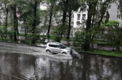 Ливни затопили несколько улиц Абакана