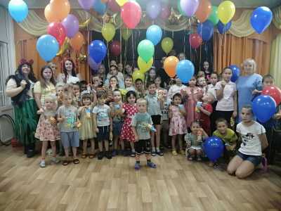 В Хакасии воспитанников реабилитационного центра поздравили с Днем защиты детей