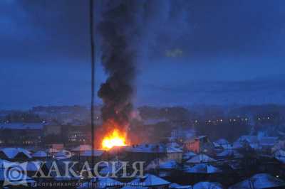 В Хакасии горели гаражи и трава