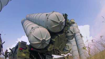 В Хакасии расчеты С-300 предотвратили атаку крылатых ракет условного противника