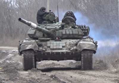 Спецоперация: танковые экипажи уничтожают позиции украинских националистов