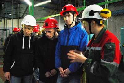 Студенты из городов Хакасии на каникулах будут постигать азы профессий энергетической отрасли