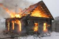 В Абакане дачный дом потушили без пожарных