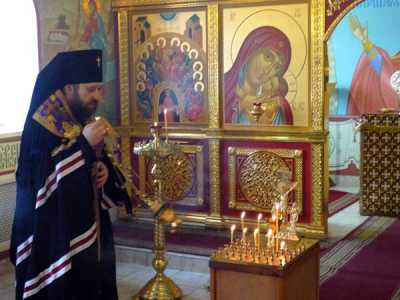В храмах Абаканской епархии молитвенно почтили память жертв пожара в Кемерово