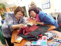 В Хакасии сельчан учили вышивать орнаменты, валять коврики и фотографировать