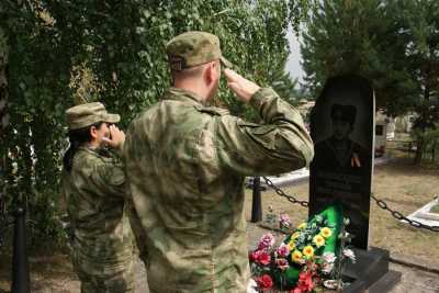 Росгвардейцы почтили память погибшего на «Курске» подводника