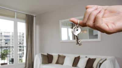 Запрет гостиниц в жилых помещениях не запрещает посуточную аренду квартир