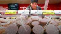 Мясной яд: налог на колбасу может поднять цены почти на 30%
