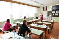 Школьники Хакасии продолжают сдавать Основной государственный экзамен