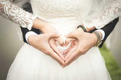 Главу Хакасии спросили, как в условиях пандемии регистрировать браки
