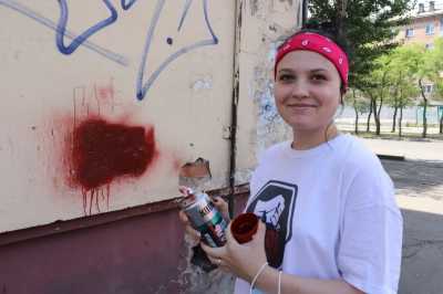 В Черногорске закрасили опасные адреса