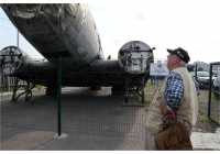 Американец приехал в Красноярск посмотреть на легендарный самолет «Дуглас»