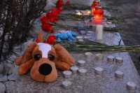 Саяногорцы почтили память жертв страшного пожара в Кемерове