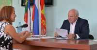 Глава Хакасии Виктор Зимин завершил прием граждан в Таштыпе