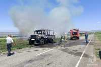 Грузовик сгорел на трассе в Ширинском районе