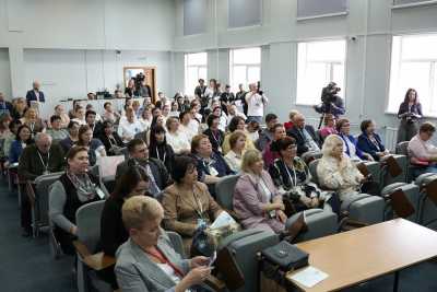 В Абакане открылся форум фармацевтических организаций Сибири