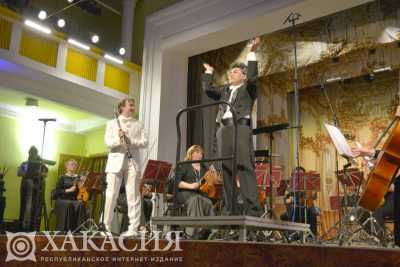 В Абакане с успехом прошел концерт Алексея Балашова