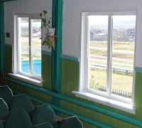 В Усть-Хойзинском сельском клубе появились пластиковые окна