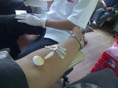 В Хакасии приглашают сдать кровь перед новогодними праздниками