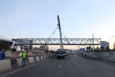 Пролет первого в Сибири алюминиевого моста  смонтирован в Красноярске