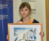 Дети помогают детям. 9-летняя Елизавета Мартынова вместе с другими воспитанниками семейной школы «Дельта-План» выбрала себе картину по душе. 