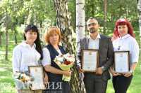 Глава Хакасии Валентин Коновалов вручил государственные награды 20 медицинским работникам
