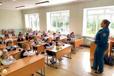 В Хакасии специалисты противопожарной службы обучат школьников безопасности