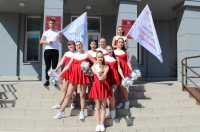 Студентки-черлидеры показали в Хакасии зрелищное шоу