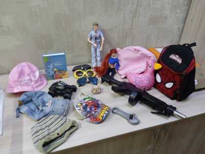 Ключи, сумки, кепки: в абаканском парке «Орлёнок» пополнилась коллекция забытых вещей