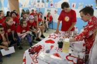 Дети в корпоративном лагере РУСАЛа в Саяногорске показали металлургическое шоу