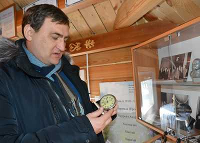 Основатель музея Леонид Горбатов всегда готов стать и экскурсоводом. 