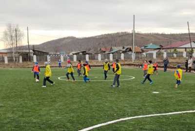 В Туиме по нацпроекту построено мини-футбольное поле