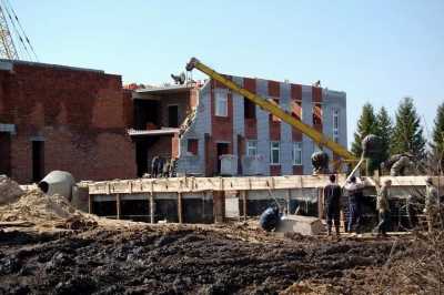 Хакасия расплачивается со строителями - подрядчиками