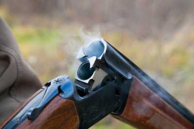 Житель Хакасии наставил охотничье ружье на полицейского