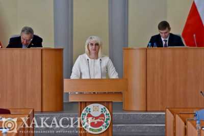 Министр финансов Хакасии доложила об исполнении бюджета за 2018 год