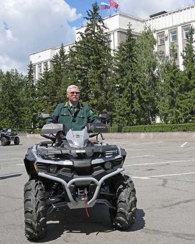 Начальник отдела Туимского лесничества Дмитрий Абрамчик уверен в пользе нового квадроцикла для более эффективной охраны леса. 