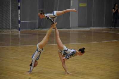 В Хакасии спортивные акробаты выявят сильнейших