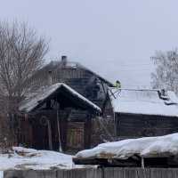 В Усть-Абакане сгорел дом. Нужна помощь