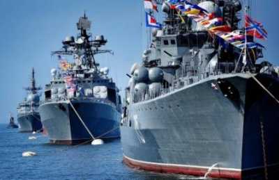 Моряков и ветеранов поздравляют с Днем Военно-Морского Флота
