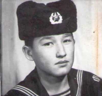 В Хакасии почтили память моряка, погибшего на подлодке &quot;Курск&quot;