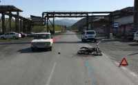 В Хакасии пьяный мотоциклист протаранил две машины