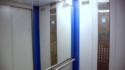 В Хакасии заменят более сотни лифтов